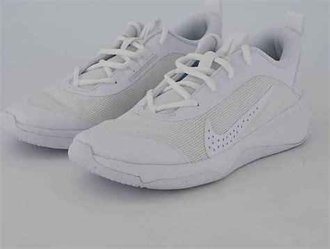 hallenturnschuhe nike weiß|Nike hallenfussschuhe.